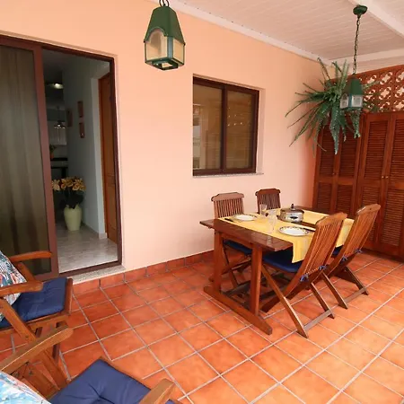 Apartment Vivienda Oscar *